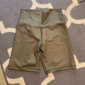 Aerie chill play move bicycle shorts olive green M